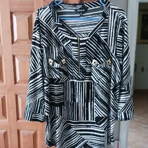 Ellen Tracy Black and White Graphic Tunic Blouse, XL